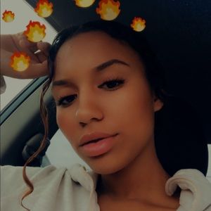 Meet your Posher, Arianna